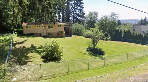 9622 36th St E, Edgewood, WA 98371