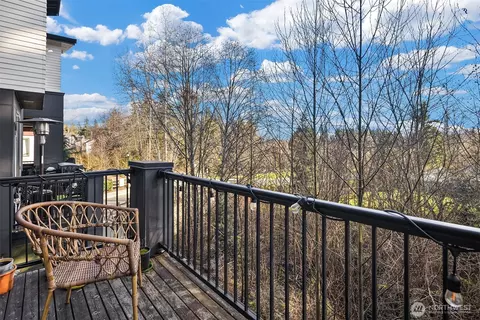 Exterior - 524 238th Pl SE #C, Bothell, WA 98021 photo 3 of 5