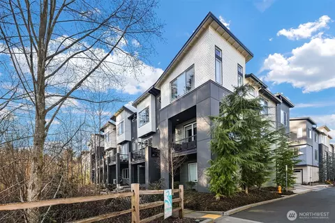 Exterior - 524 238th Pl SE #C, Bothell, WA 98021 photo 4 of 5