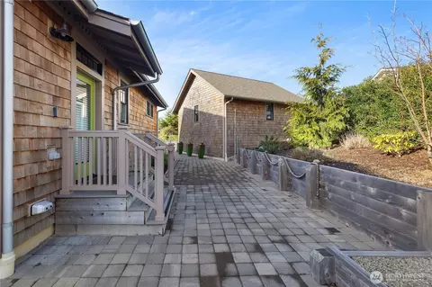 Exterior - 27 Cedar Run Loop, Pacific Beach, WA 98571 photo 4 of 7