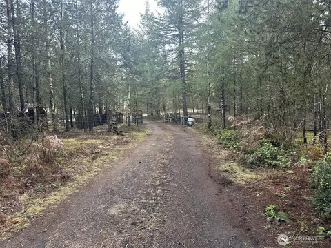 231 W Simpson St, Shelton, WA 98584