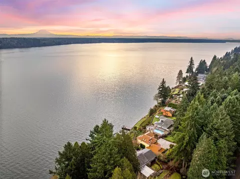 6734 Klein St NW, Olympia, WA 98502