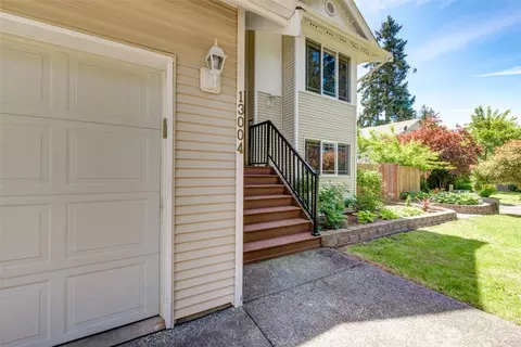 Exterior - 13004 25th Ave SE, Everett, WA 98208 photo 5 of 15