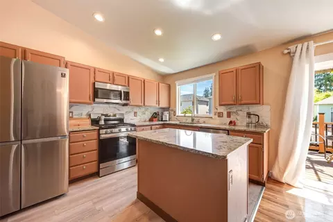 Kitchen - 13004 25th Ave SE, Everett, WA 98208 photo 1 of 4