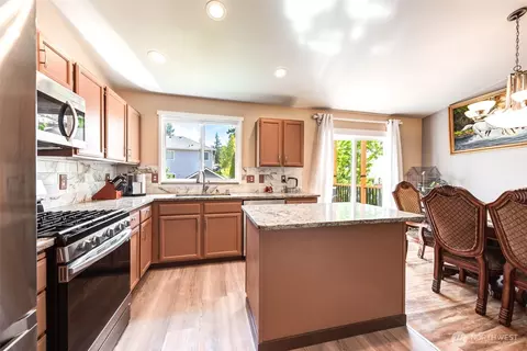 Kitchen - 13004 25th Ave SE, Everett, WA 98208 photo 4 of 4