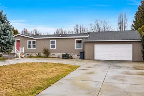 3431 Firouzi Dr NE, Moses Lake, WA 98837