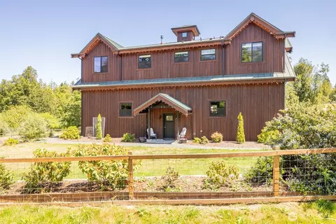 273 Pearce Rd, Port Angeles, WA 98362