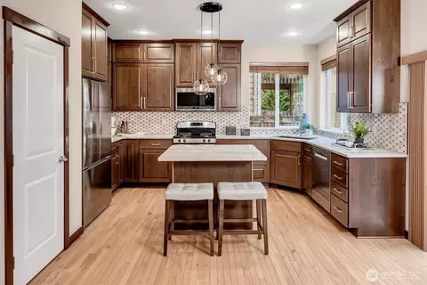 1310 174th St SE, Bothell, WA 98012 photo 9