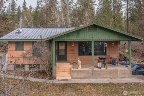 2383 Burnt Valley Rd #B, Chewelah, WA 99109