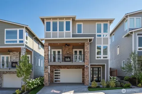 7545 S 129th Pl, Seattle, WA 98178
