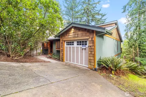 77 Sudden Valley Dr, Bellingham, WA 98229