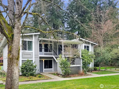 12206 NE 147th Pl #B, Kirkland, WA 98034
