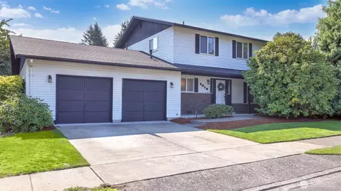 4313 NE 20th St, Renton, WA 98059