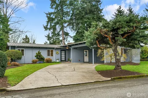 5828 129th Ave SE, Bellevue, WA 98006