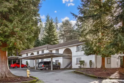 12527 NE 117th Pl #F5, Kirkland, WA 98034