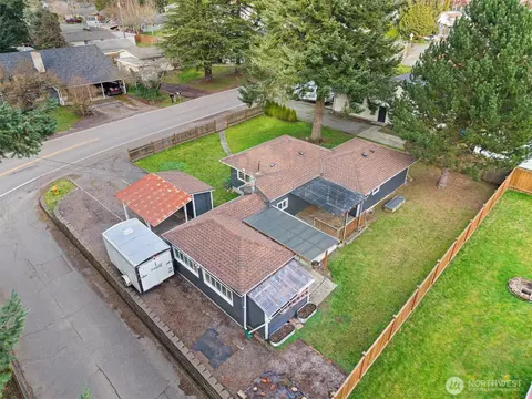 View/Area - 112 Barbara Ln, Everett, WA 98203 photo 1 of 2