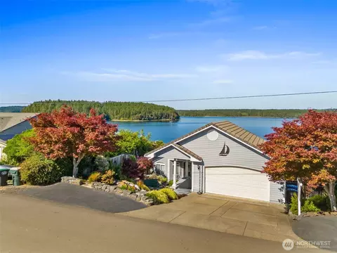 2406 Island Dr NW, Olympia, WA 98502