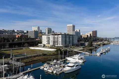 1515 Dock St #522, Tacoma, WA 98402