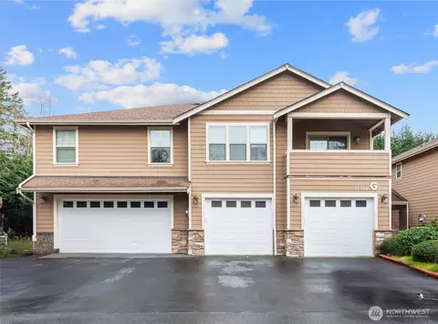 21900 SE 242nd St #G2, Maple Valley, WA 98038