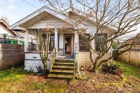 9004 12th Ave SW, Seattle, WA 98106
