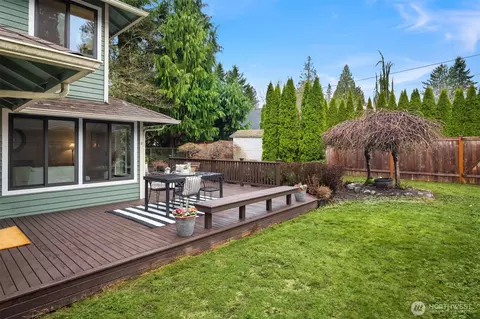 Exterior - 20029 99th Ct NE, Bothell, WA 98011 photo 7 of 9