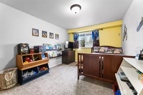 Bedroom - 901 Bathke Ave, Enumclaw, WA 98022 photo 3 of 4