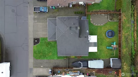 View/Area - 901 Bathke Ave, Enumclaw, WA 98022 photo 4 of 6