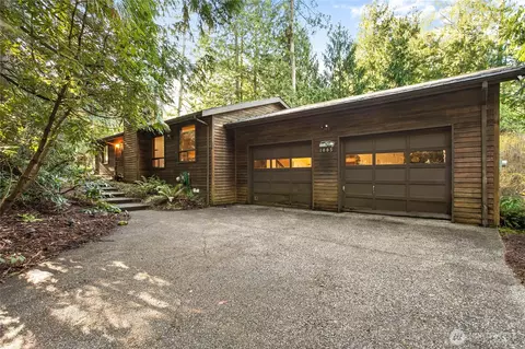 1005 Geneva St, Bellingham, WA 98229