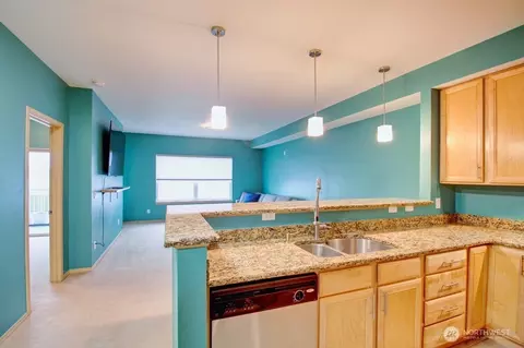 516 Darby Dr #306, Bellingham, WA 98226