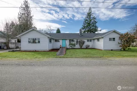 545 N 12th St, Elma, WA 98541