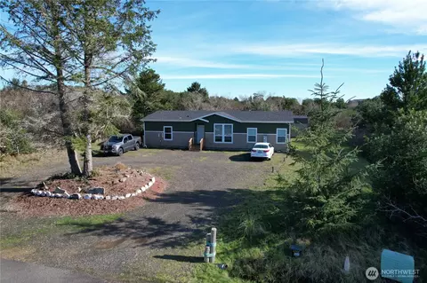 331 Palmer St SW, Ocean Shores, WA 98569
