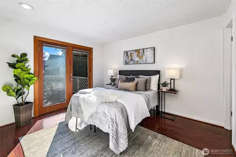 541 N 75th St, Seattle, WA 98103 photo 11