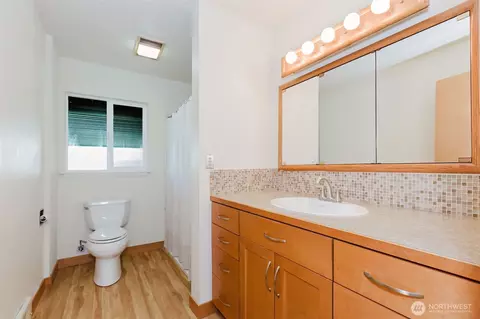 Bath - 2110 E 17th St, Bremerton, WA 98310 photo 2 of 2