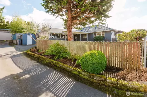 Exterior - 2110 E 17th St, Bremerton, WA 98310 photo 5 of 11