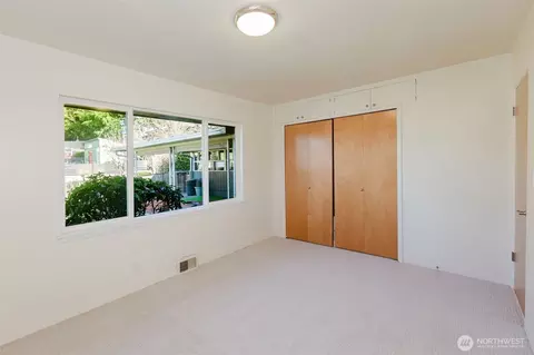 Bedroom - 2110 E 17th St, Bremerton, WA 98310 photo 1 of 6