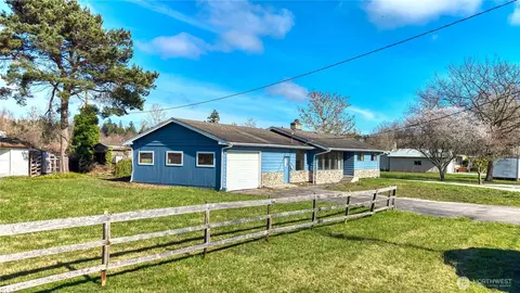 1440 Peltier Dr, Point Roberts, WA 98281