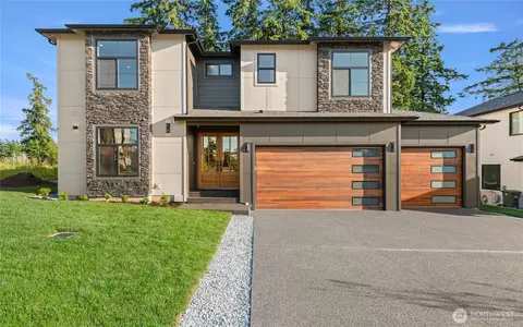 1197 Leighton St, Blaine, WA 98230