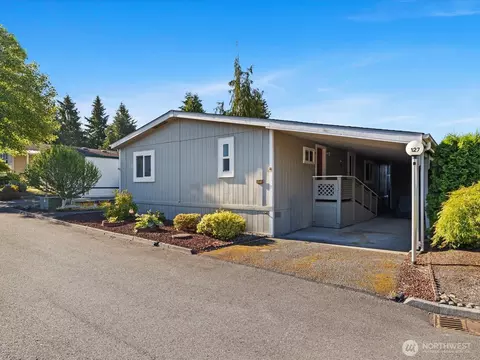 1427 100th St SW #127, Everett, WA 98204