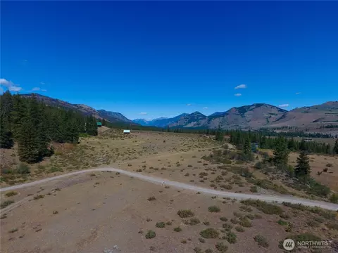 1 Perrow Dr, Winthrop, WA 98862