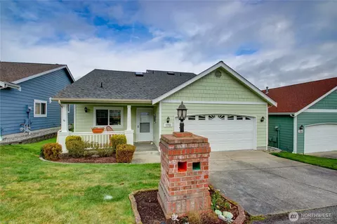 170 NW 13th Ct, Oak Harbor, WA 98277