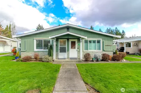 329 7th St SE #1, Puyallup, WA 98371