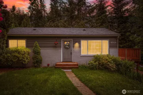 9004 218th St SW, Edmonds, WA 98026