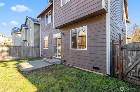 Exterior - 16228 2nd Ave SE, Bothell, WA 98012 photo 4 of 4