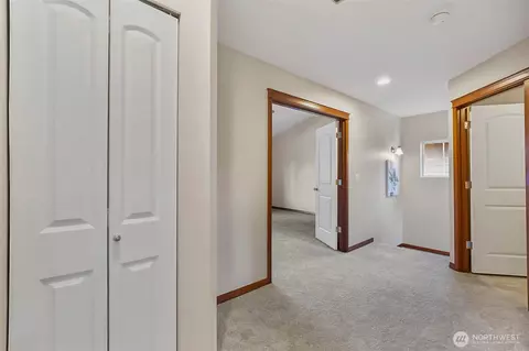 Entry Way - 16228 2nd Ave SE, Bothell, WA 98012 photo 3 of 4