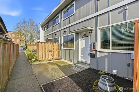 708 N L St #2, Tacoma, WA 98403