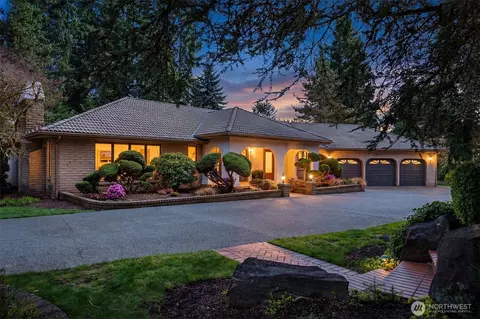 13214 180th Ave NE, Redmond, WA 98052