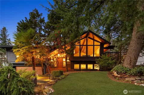 16700 SE 31st St, Bellevue, WA 98008