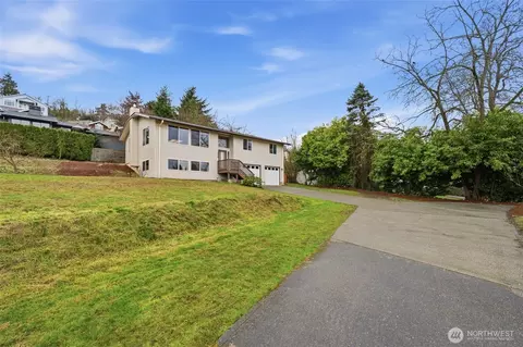 315 Taylor Ave NW, Renton, WA 98057