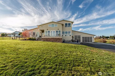 1031 Spyglass Ln, Sequim, WA 98382