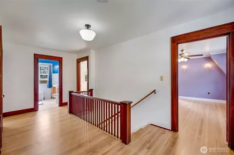 Entry Way - 4918 S 3rd Ave, Everett, WA 98203 photo 5 of 5